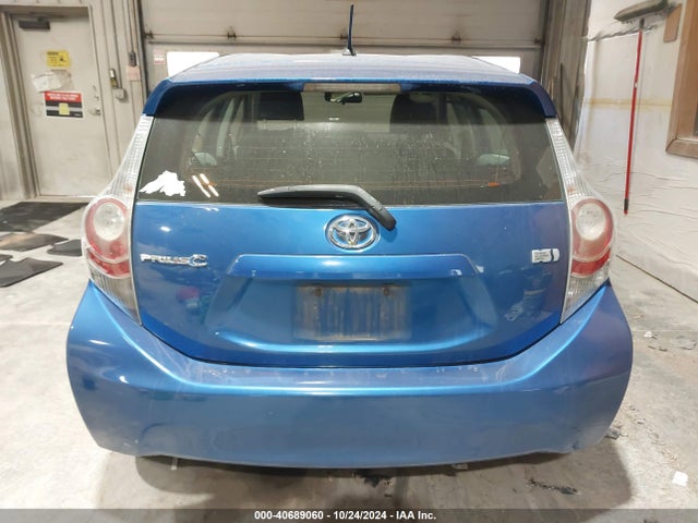 Toyota Prius C Two 2014 JTDKDTB32E1071725 Image 16