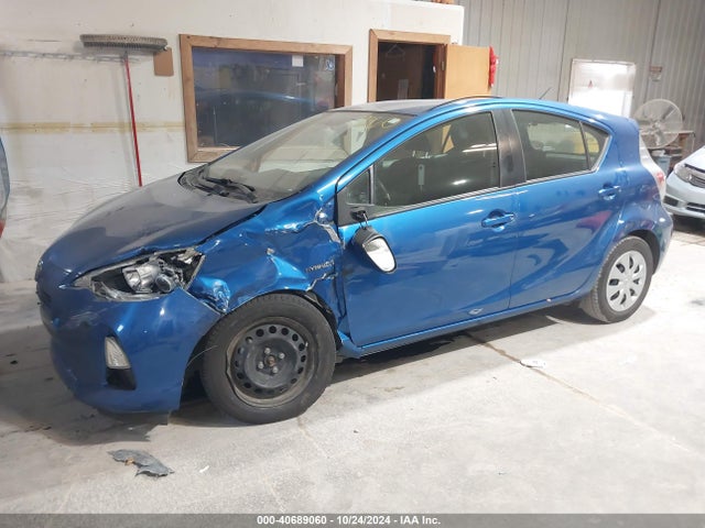 JTDKDTB32E1071725 Toyota Prius C Two