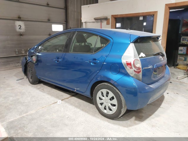 JTDKDTB32E1071725 Toyota Prius C Two