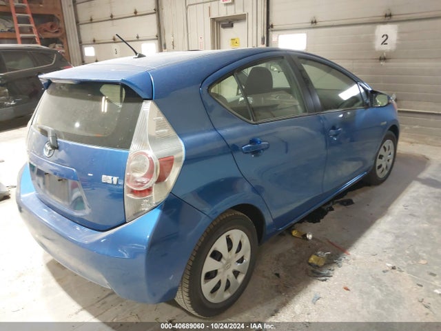 JTDKDTB32E1071725 Toyota Prius C Two