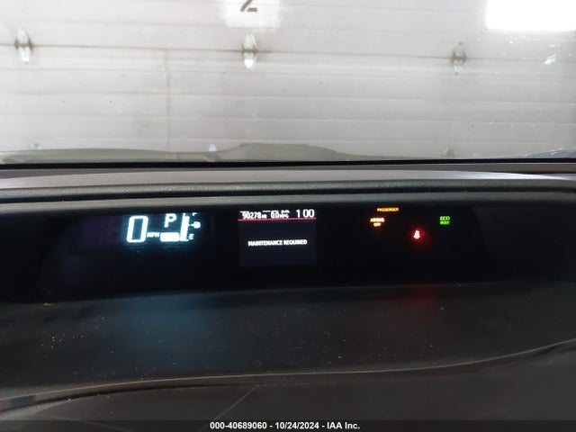 JTDKDTB32E1071725 Toyota Prius C Two