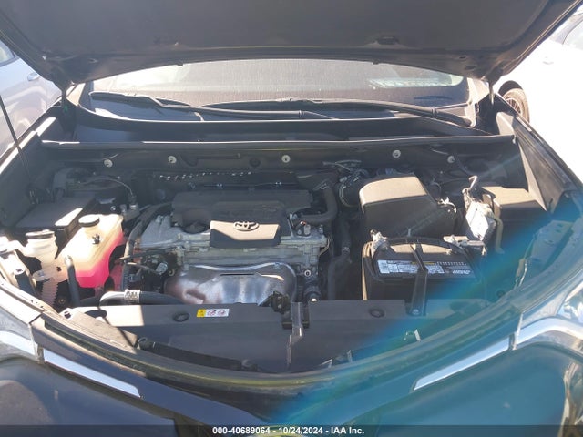 Toyota RAV4 LE 2018 2T3ZFREV4JW521279 Image 10