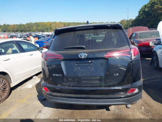 Toyota RAV4 LE 2018 2T3ZFREV4JW521279 Image 16