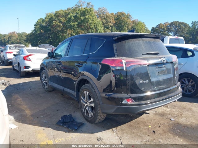 Toyota RAV4 LE 2018 2T3ZFREV4JW521279 Image 3