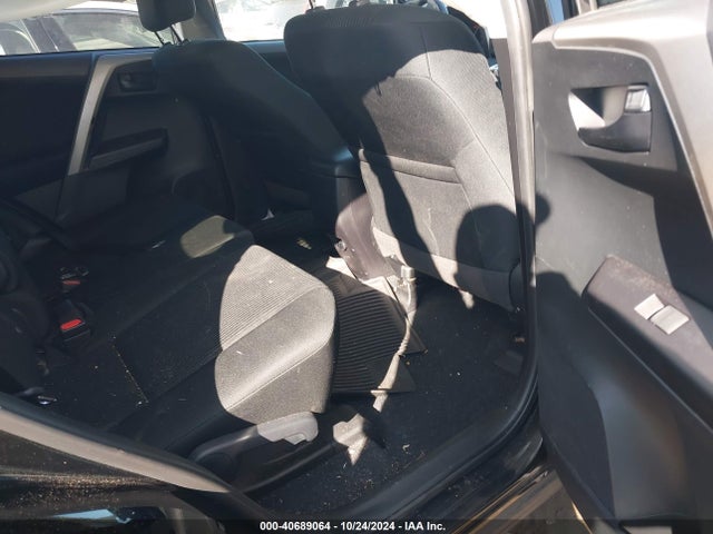 Toyota RAV4 LE 2018 2T3ZFREV4JW521279 Image 8