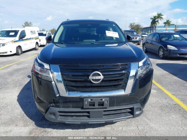 5N1DR3BA5NC215308 Nissan Pathfinder Sv 2wd
