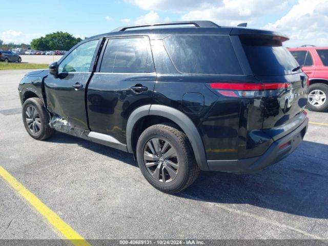 5N1DR3BA5NC215308 Nissan Pathfinder Sv 2wd