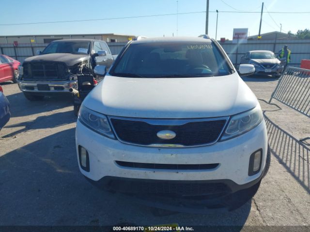 5XYKT3A63FG558464 KIA SORENTO LX