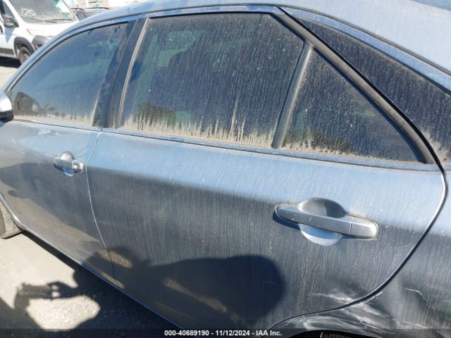 4T1BD1FK0FU169685 Toyota Camry Hybrid Xle