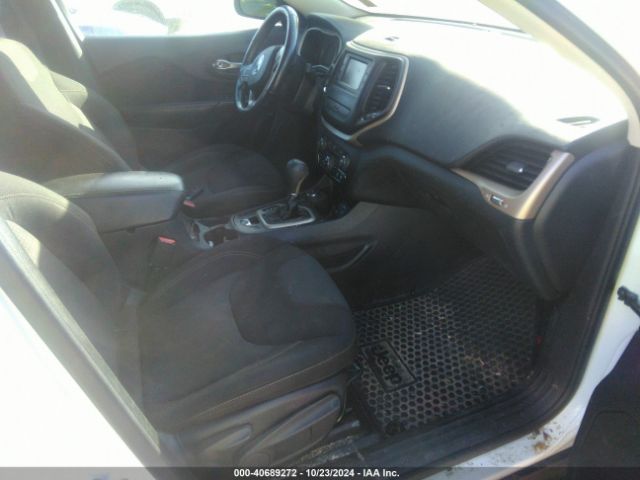 1C4PJMCB2FW775177 Jeep Cherokee Latitude Altitude