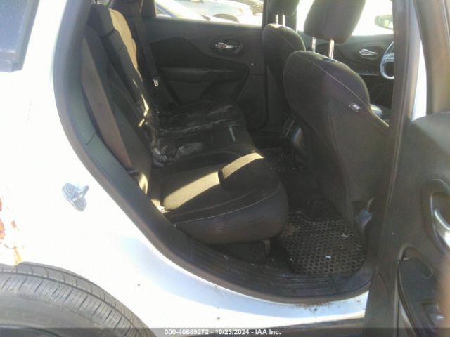 1C4PJMCB2FW775177 Jeep Cherokee Latitude Altitude