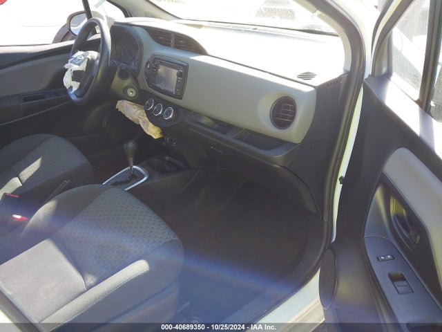 VNKKTUD33GA056215 Toyota YARIS L