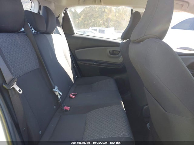 VNKKTUD33GA056215 Toyota YARIS L