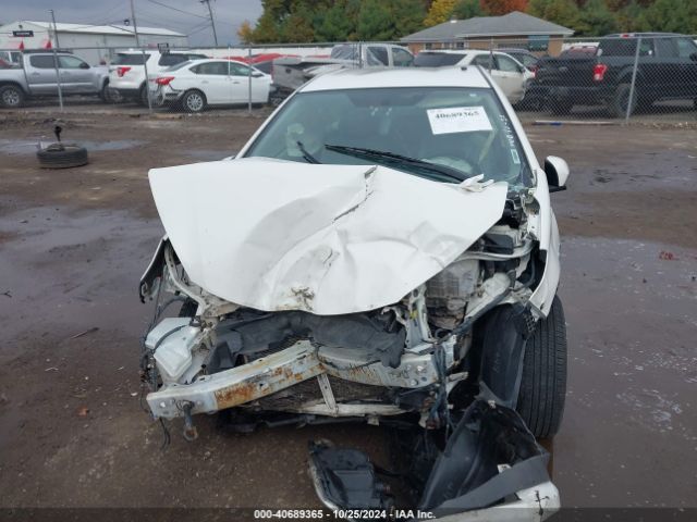 JTDKDTB39E1571915 Toyota Prius C One
