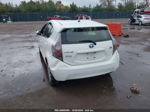 JTDKDTB39E1571915 Toyota Prius C One