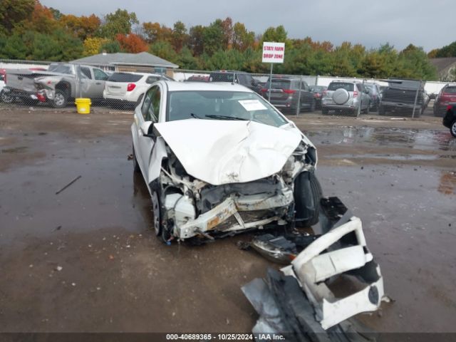 JTDKDTB39E1571915 Toyota Prius C One