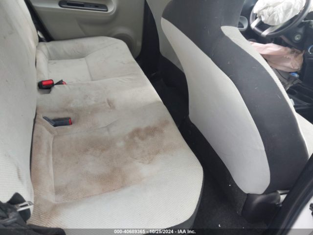 JTDKDTB39E1571915 Toyota Prius C One