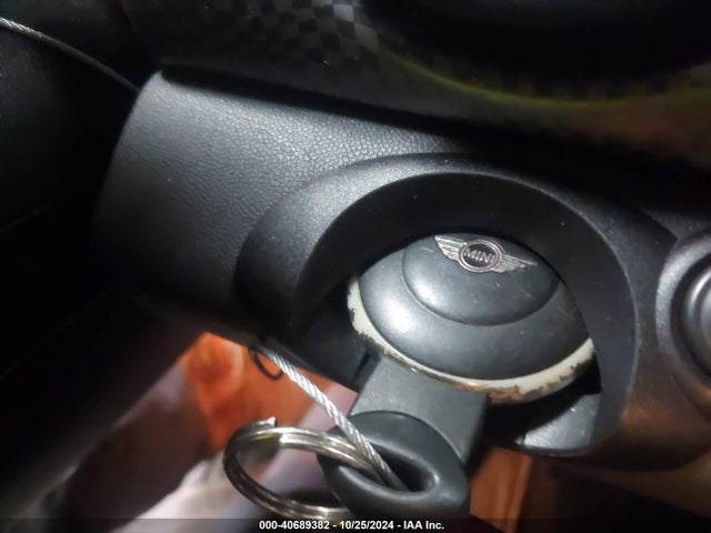 2009 MINI COOPER S CLUBMAN WMWMM33559TP74462 Photo 10