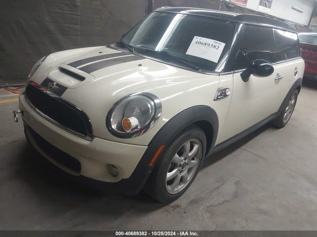 2009 MINI COOPER S CLUBMAN WMWMM33559TP74462 Photo 1