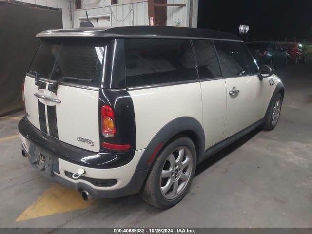 2009 MINI COOPER S CLUBMAN WMWMM33559TP74462 Photo 3