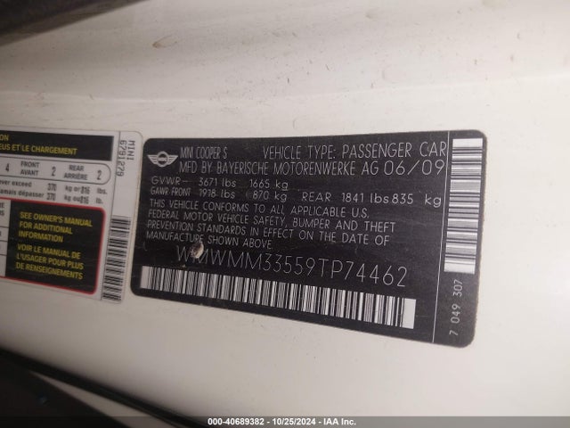2009 MINI COOPER S CLUBMAN WMWMM33559TP74462 Photo 8