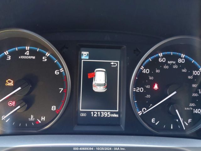 JTMBFREV6HJ137515 Toyota RAV4 LE