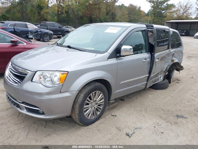 2C4RC1CG0GR188841 Chrysler Town & Country Touring-l Anniversary Edition