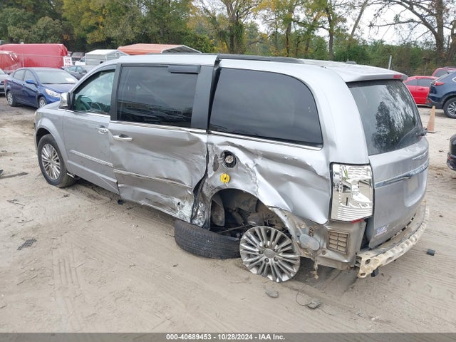 2C4RC1CG0GR188841 Chrysler Town & Country Touring-l Anniversary Edition