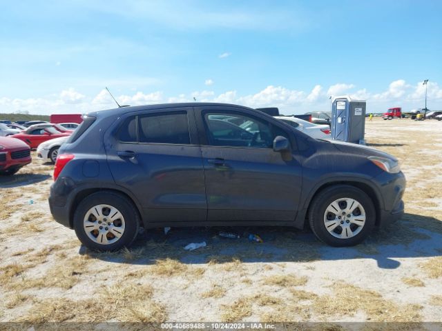3GNCJKSB3JL407567 Chevrolet TRAX LS