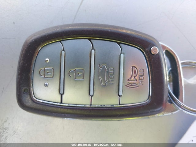 Hyundai Sonata Limited 2016 5NPE34AF7GH302552 Image 11