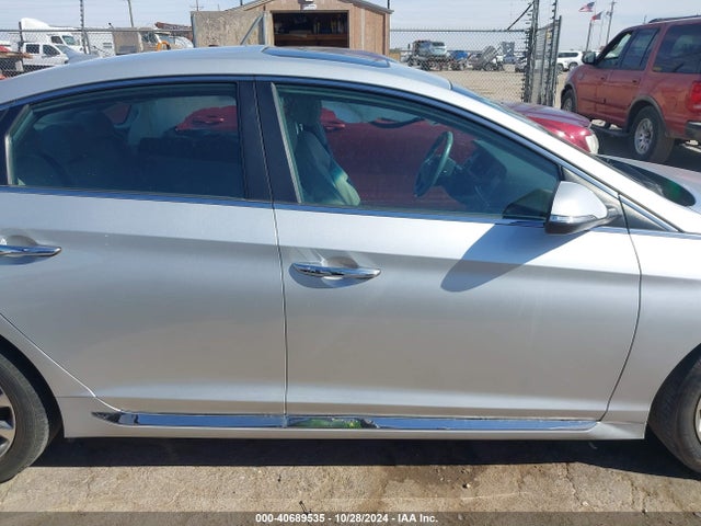 Hyundai Sonata Limited 2016 5NPE34AF7GH302552 Image 14