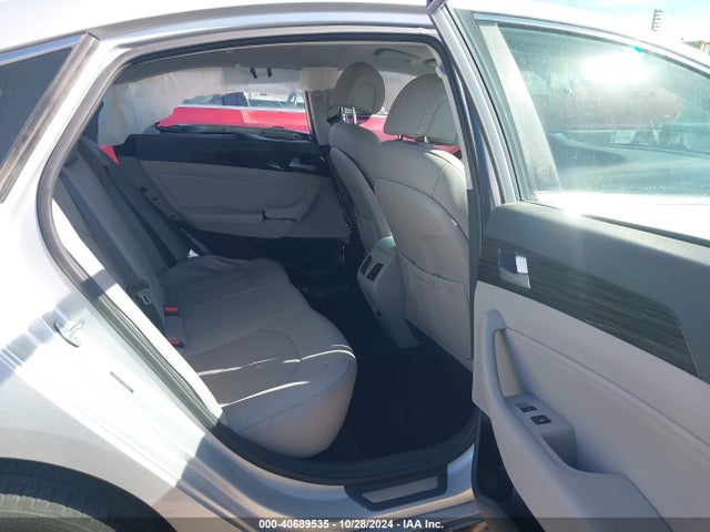Hyundai Sonata Limited 2016 5NPE34AF7GH302552 Image 8