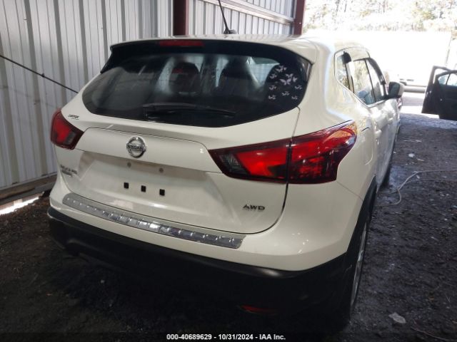 JN1BJ1CRXHW120812 Nissan Rogue Sport S