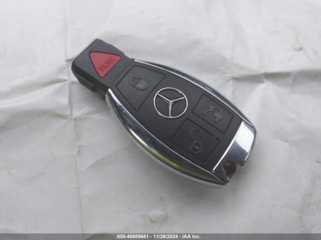 55SWF4JB2GU125737 Mercedes-Benz C 300 Luxury/sport