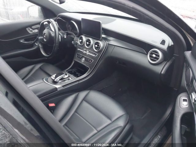 55SWF4JB2GU125737 Mercedes-Benz C 300 Luxury/sport