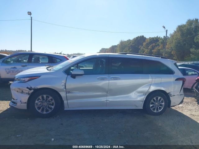 5TDYRKEC7NS119112 Toyota SIENNA XLE