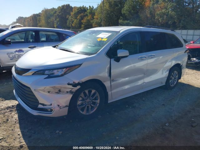5TDYRKEC7NS119112 Toyota SIENNA XLE