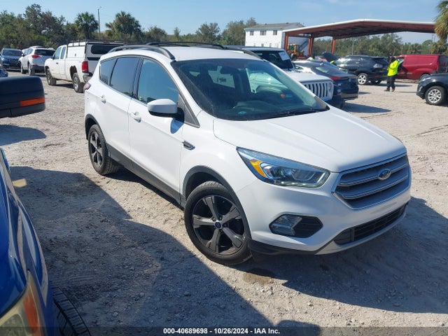 2017 Ford Escape Se მანქანა იყიდება აუქციონზე, vin: 1FMCU0GD0HUB26479, აუქციონის ნომერი: 40689698