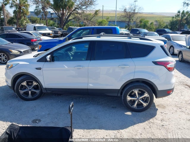 2017 Ford Escape Se მანქანა იყიდება აუქციონზე, vin: 1FMCU0GD0HUB26479, აუქციონის ნომერი: 40689698