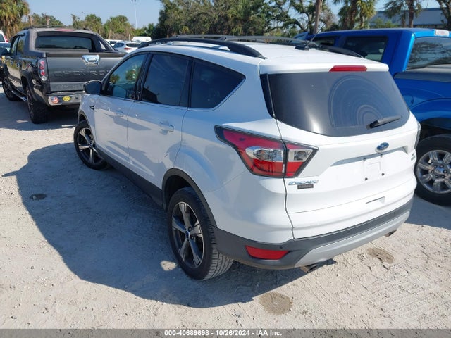 2017 Ford Escape Se მანქანა იყიდება აუქციონზე, vin: 1FMCU0GD0HUB26479, აუქციონის ნომერი: 40689698