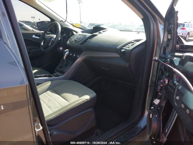 1FMCU0GX8GUA68131 Ford Escape