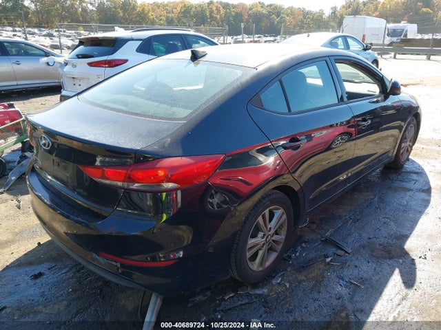 Hyundai ELANTRA SE 2017 5NPD84LF5HH115130 Image 4