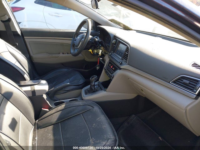 Hyundai ELANTRA SE 2017 5NPD84LF5HH115130 Image 5