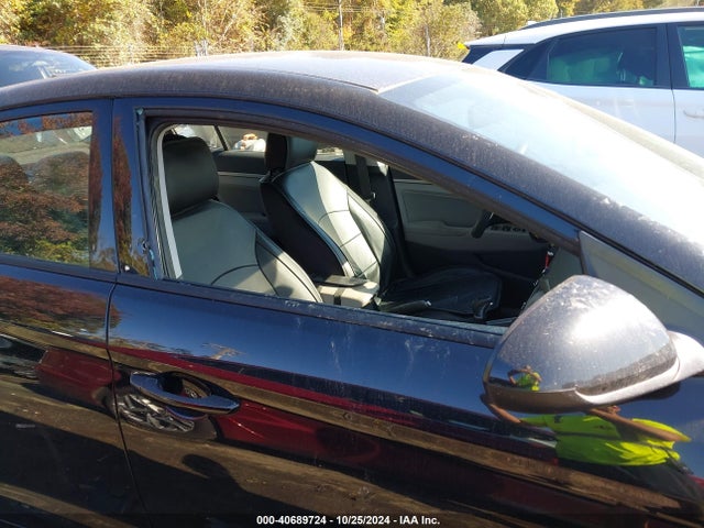 Hyundai ELANTRA SE 2017 5NPD84LF5HH115130 Image 6