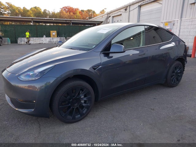 2023 TESLA MODEL Y 7SAYGDED1PF961030 Photo 1