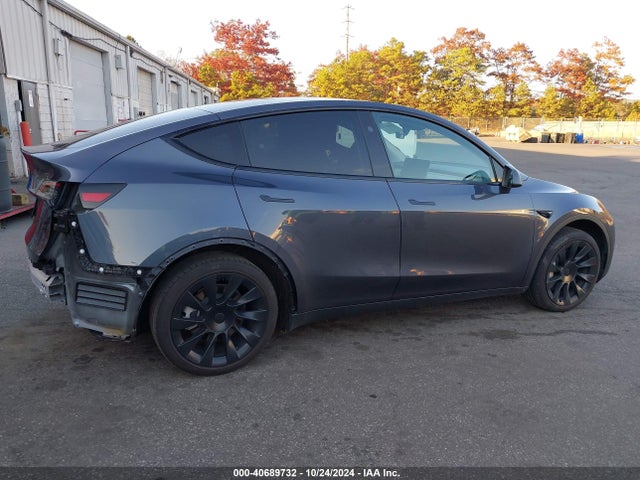 2023 TESLA MODEL Y 7SAYGDED1PF961030 Photo 3