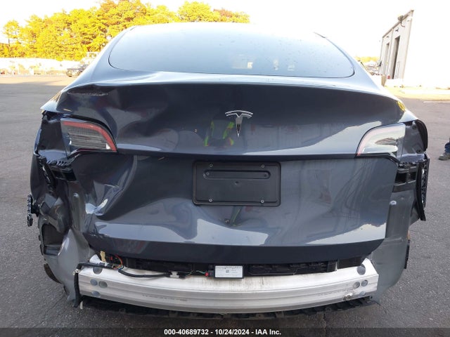2023 TESLA MODEL Y 7SAYGDED1PF961030 Photo 5