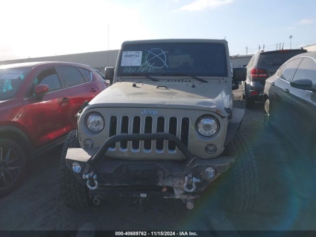 1C4BJWEG1HL752797 Jeep Wrangler Unlimited Sahara 4x4