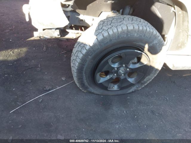 1C4BJWEG1HL752797 Jeep Wrangler Unlimited Sahara 4x4