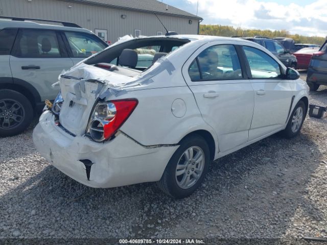 1G1JA5SH8F4117918 Chevrolet Sonic Ls Auto
